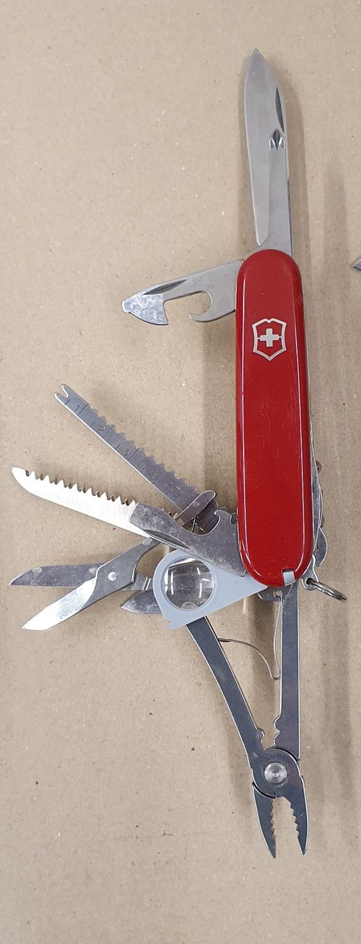 Victorinox Taschenmesser: 2 Sackmesser - Victorinox und Wenger – Gebraucht aus Kreuzlingen von Rschweiz1 4