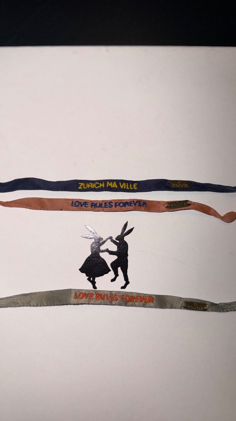 Ensoie Bracciali & Braccialetti: En Soie Stoffarmbänder – Usato da Zürich venduto da pre_vy7t