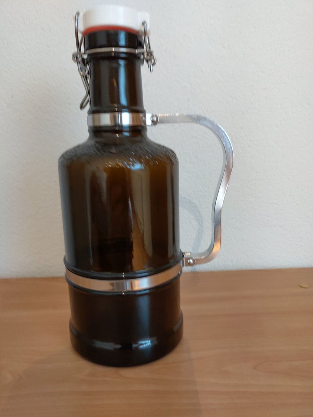 Bicchieri, Caraffe & Bottiglie: Bierflasche braun mit Bügelverschluss – Usato da Dietikon venduto da oldi53