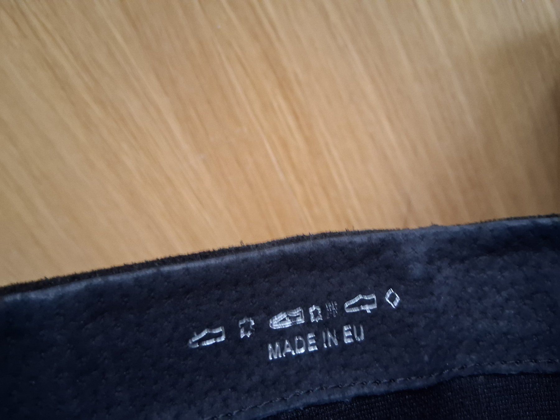 Scarpe da donna: Wildlederstiefel Gr. 41 – Nuovo (secondo la descrizione) da Lengnau AG venduto da Nathi88 2
