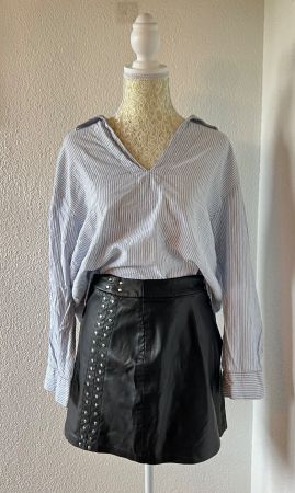 Striped button up blouse w/ relaxed fit
