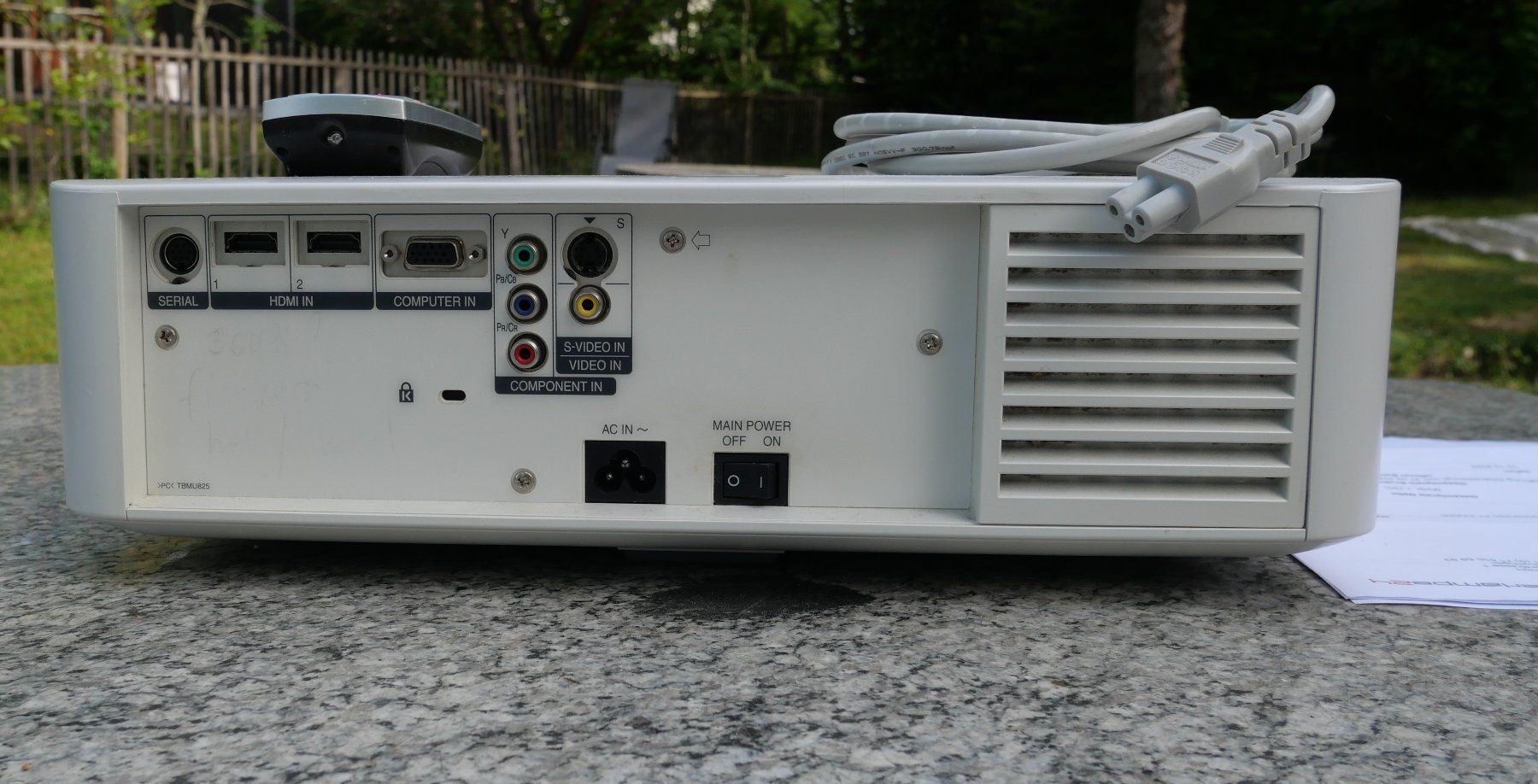 Panasonic Vidéoprojecteurs: Panasonic Beamer PT-AX200E – D'occasion à Vessy par grandfontaine 3