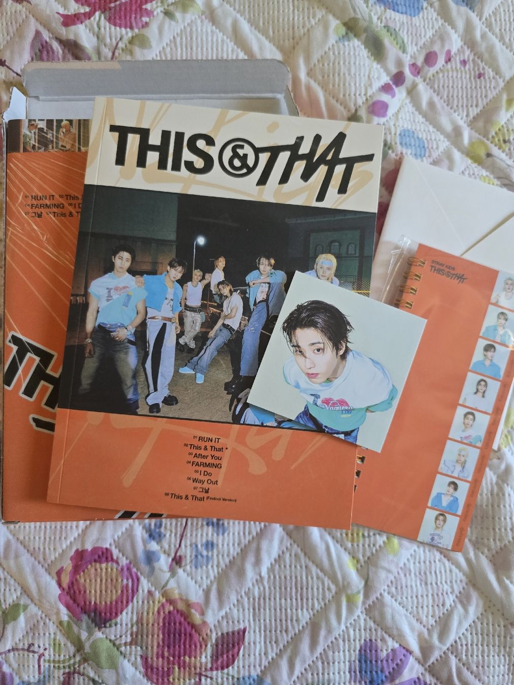 CDs: stray kids this&that that version  – Neuf (Voir description) à Neuchâtel par mag_q5kc