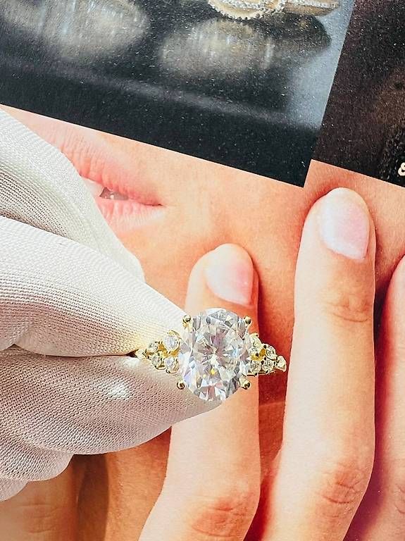 Anelli: Elegant 3-Carat Moissanite Ring. – Usato da Thalwil venduto da han_2b8c 4