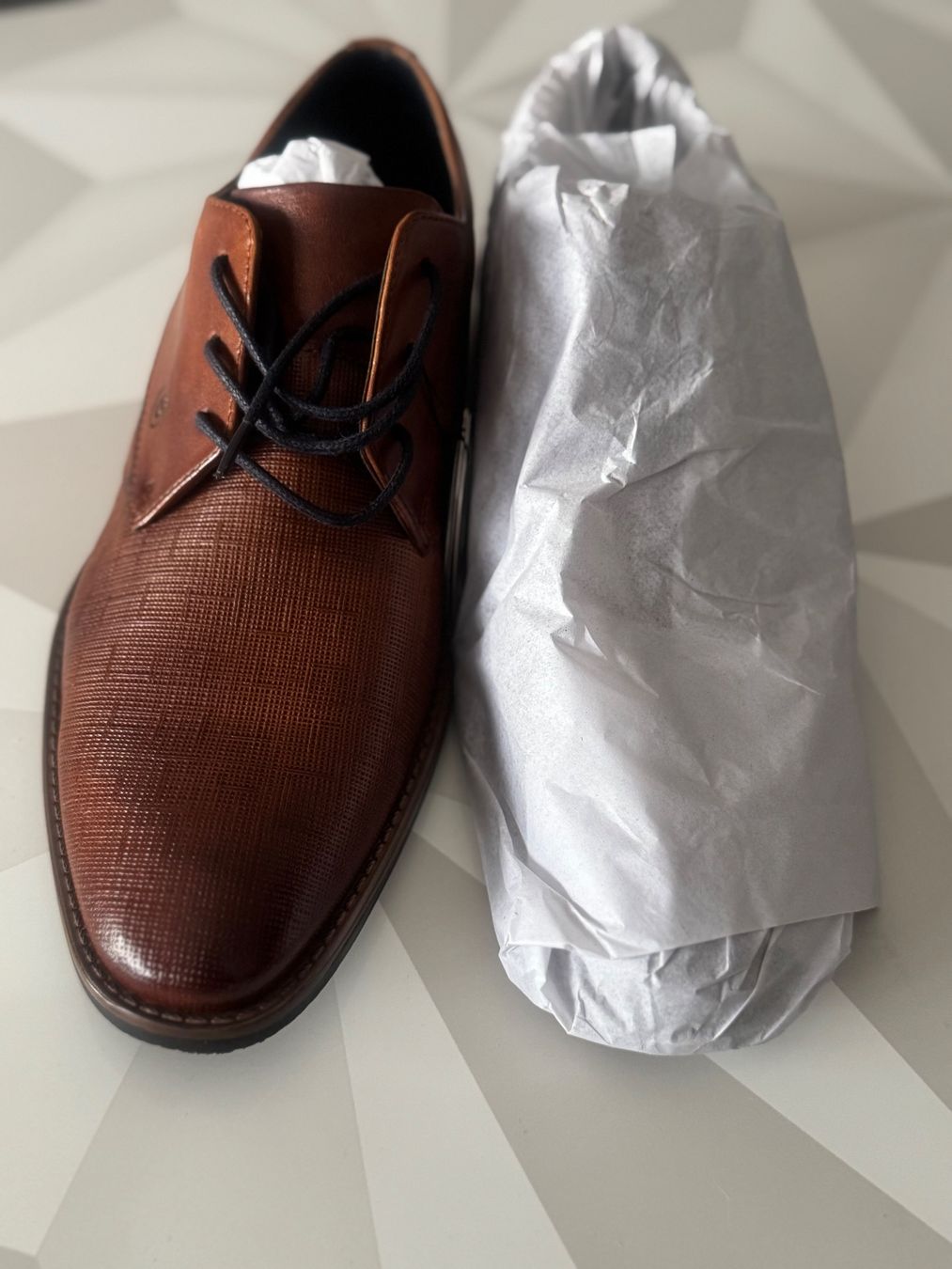 Bugatti Scarpe da uomo: Chaussures Bugatti marron, taille 44 - Portées une fois – Nuovo e nell'imballaggio originale da Bussigny venduto da jahipek 1