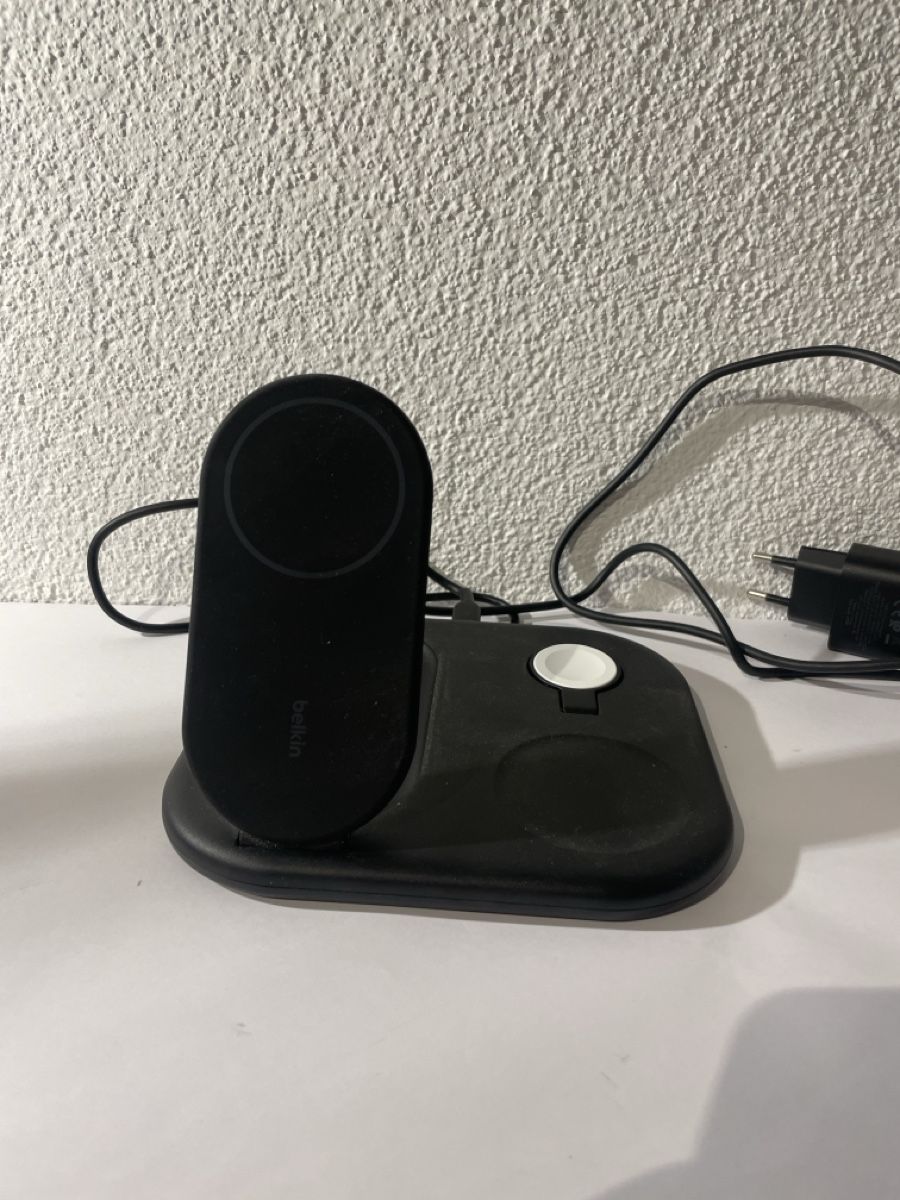 Ladegeräte: Belkin ladestation – Gebraucht aus Sargans von Didis
