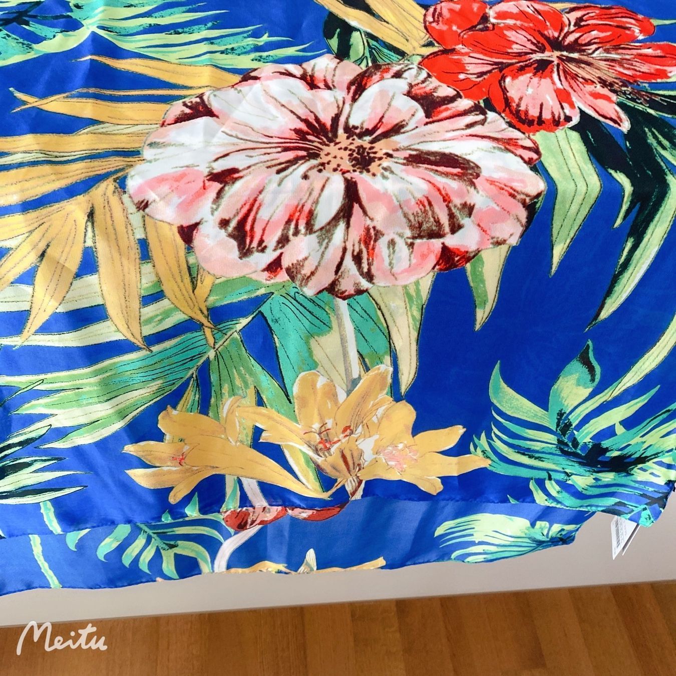 Foulards & écharpes: HALLHUBER Schal – Neuf avec emballage d'origine à Luzern par Sommer_26 2