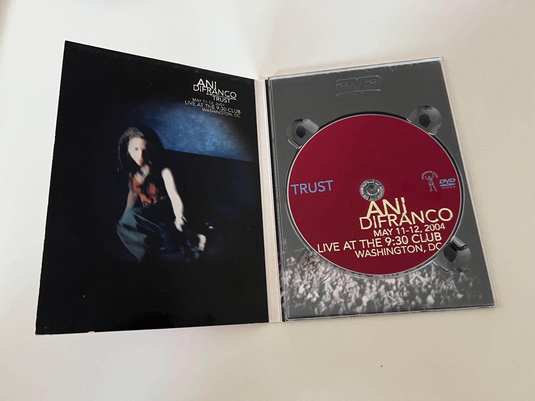 Tutti i DVDs: Ani DiFranco Trust - Live DVD Konzert 2004 – Usato da Altstätten SG venduto da sheamus 1