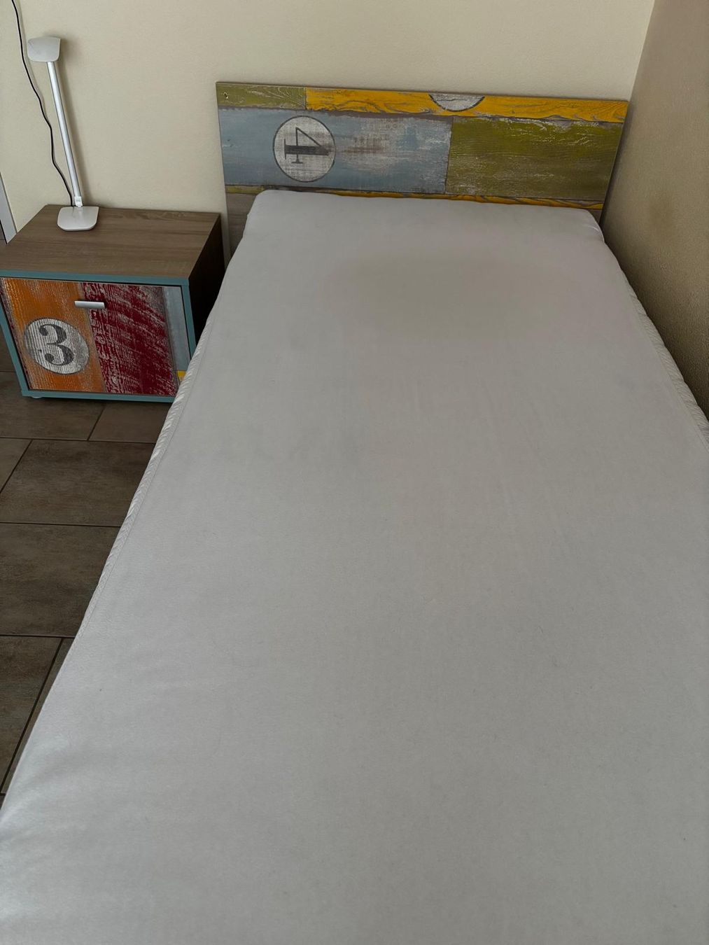 Betten: Jugendzimmer Möbel Set – Gebraucht aus Fischenthal von Violcik 3