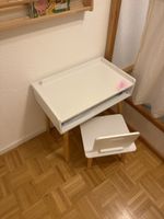 Kinderschreibtisch mit Stuhl weiss Holz gebraucht