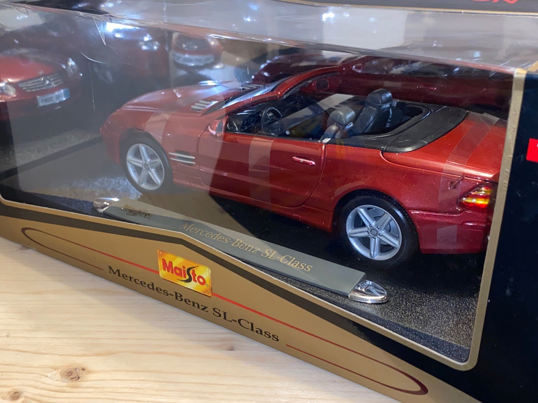 Mercedes-Benz Modellini d'auto: Mercedes-Benz SL-Class 1/18 – Nuovo (secondo la descrizione) da Wohlen AG venduto da PrivatSammlung 1