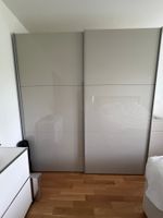 Jutzler Kleiderschrank mit Schiebetüren – Beige Hochglanz