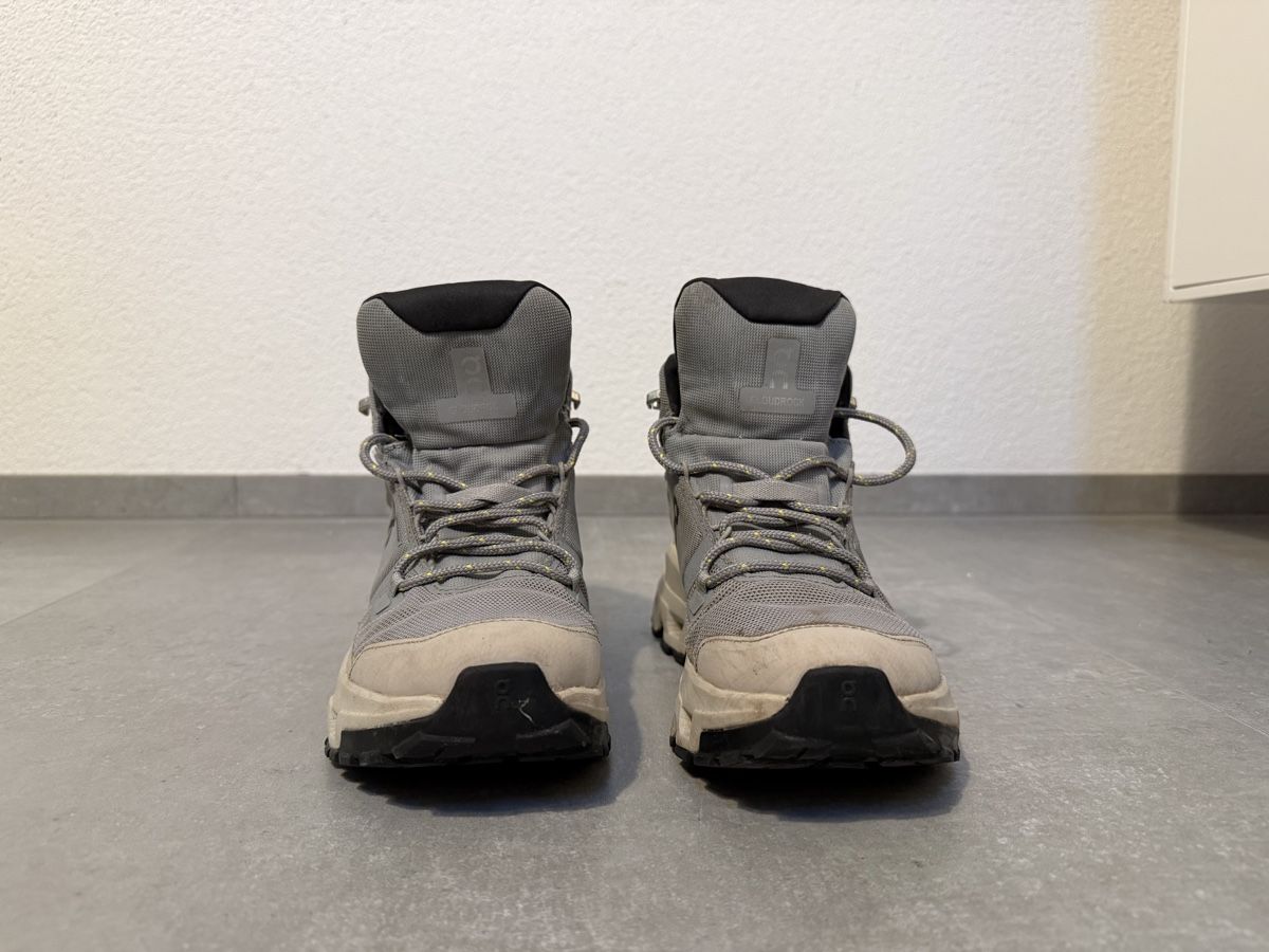 On Scarpe da uomo: Wanderschuhe On Cloudrock Mid Waterproof – Usato da Grossaffoltern venduto da david_f 1