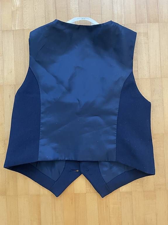 Altro abbigliamento per bambino: Kinder Gilet Gr 98 und 110 – Usato da Endingen venduto da andrealita1983 3