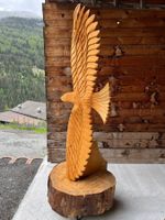Anatol Stäheli Skulptur Holz Engadin Adler grosses Kunstwerk