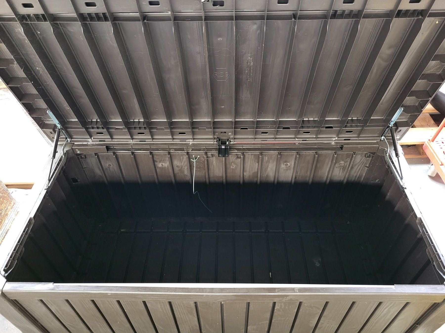 Keter Coffres de rangement: Gartenbox Keter – D'occasion à Diessenhofen par Osio 2