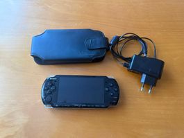 Sony PSP 3004 - 10 spiele,  Ladekabel, 8GB Speicherkarte