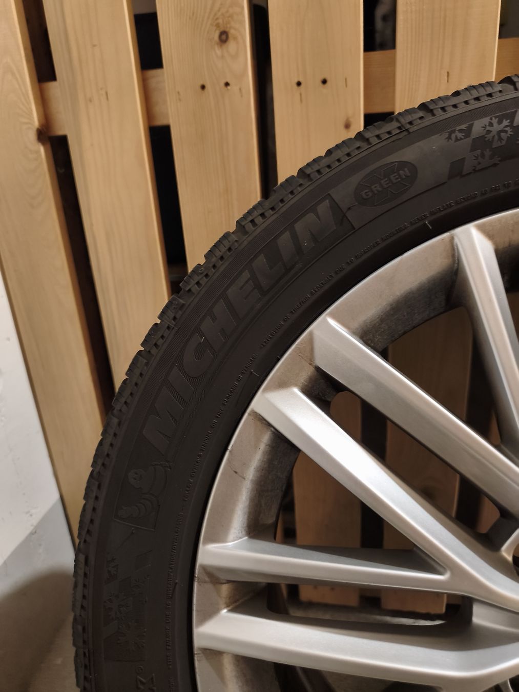 Seat Cerchioni: Felge + Pneu Michelin – Usato da Dietikon venduto da AdiMustafi 4