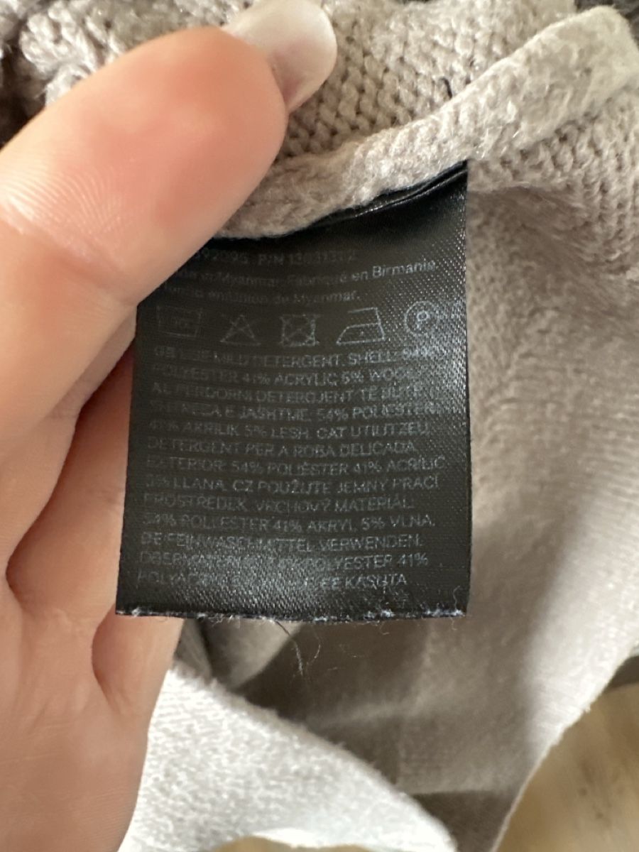 H&M Maglioni & Felpe: H&M Pullover grau Grösse XS mit V-Ausschnitt – Usato da Buchs AG venduto da tifena 3