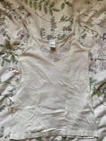Weisses damen-top mit spitze