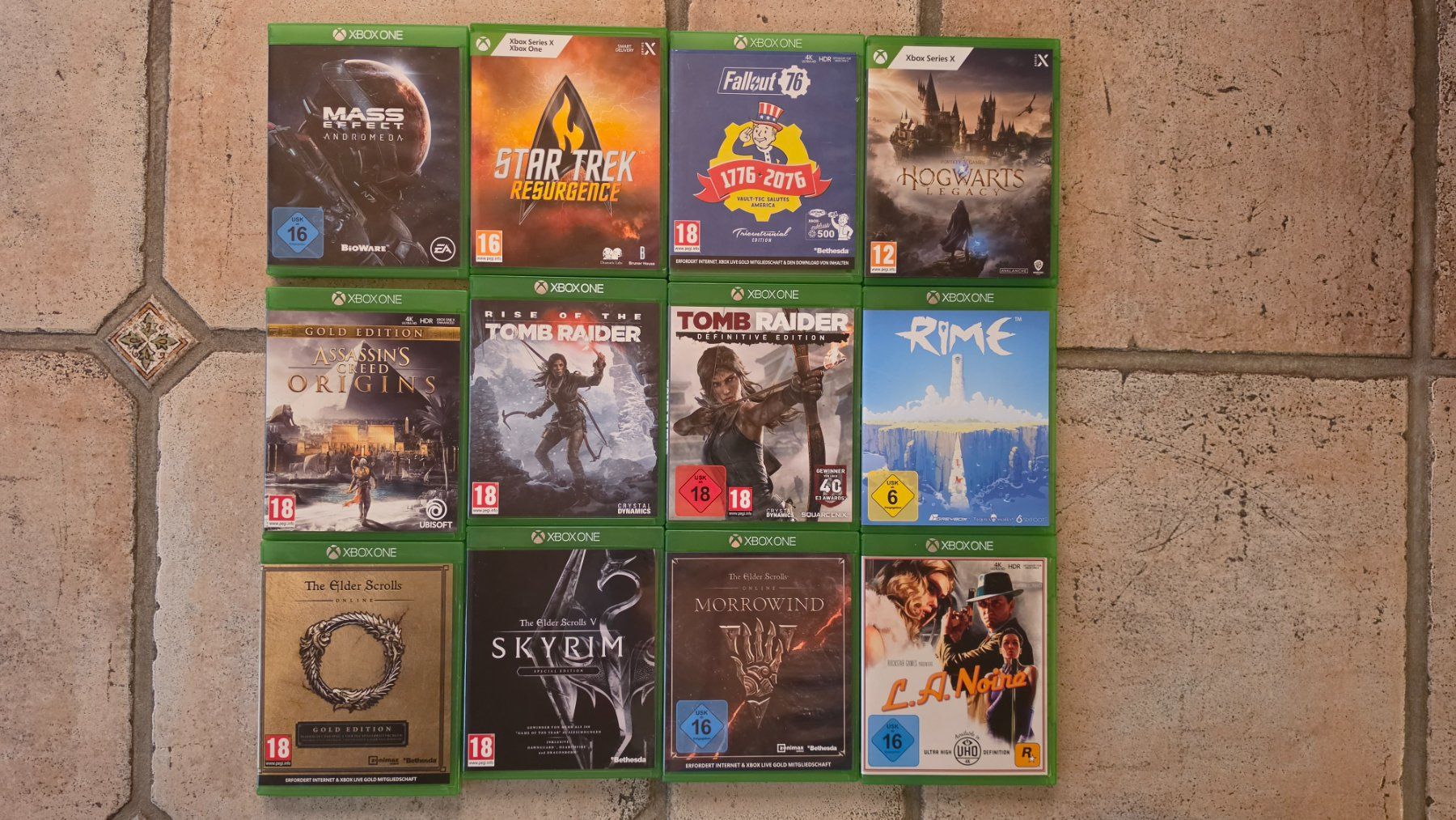 Microsoft Console: XBOX Series X 1TB + 2TB Elite Bundle – Usato da Dintikon venduto da Parallaxe 1