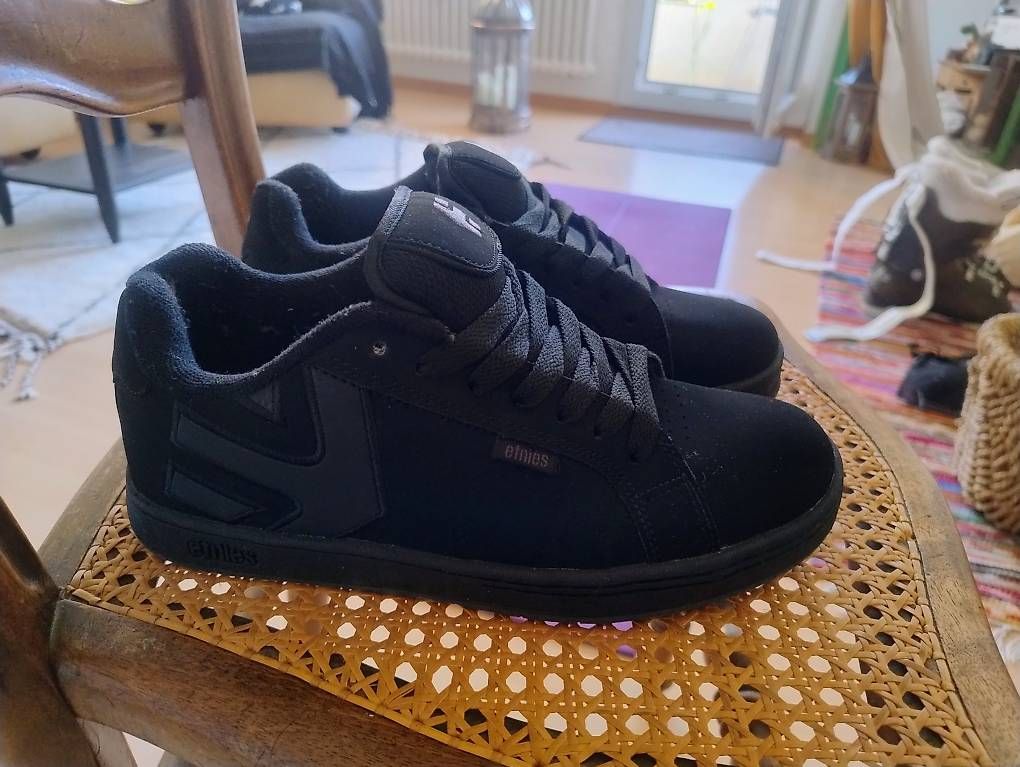 Etnies Herrenschuhe: Etnies Sneaker / Skaterschuh – Gebraucht aus Nidau von Fabienne84 1
