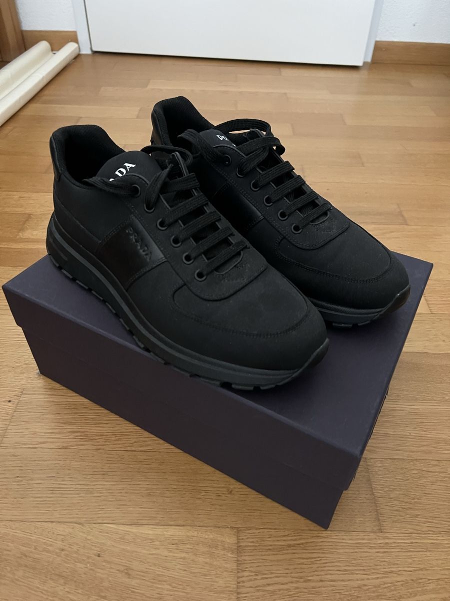 Prada Scarpe da uomo: Prada Sneaker Schwarz – Usato da Pfäffikon SZ venduto da pdroth