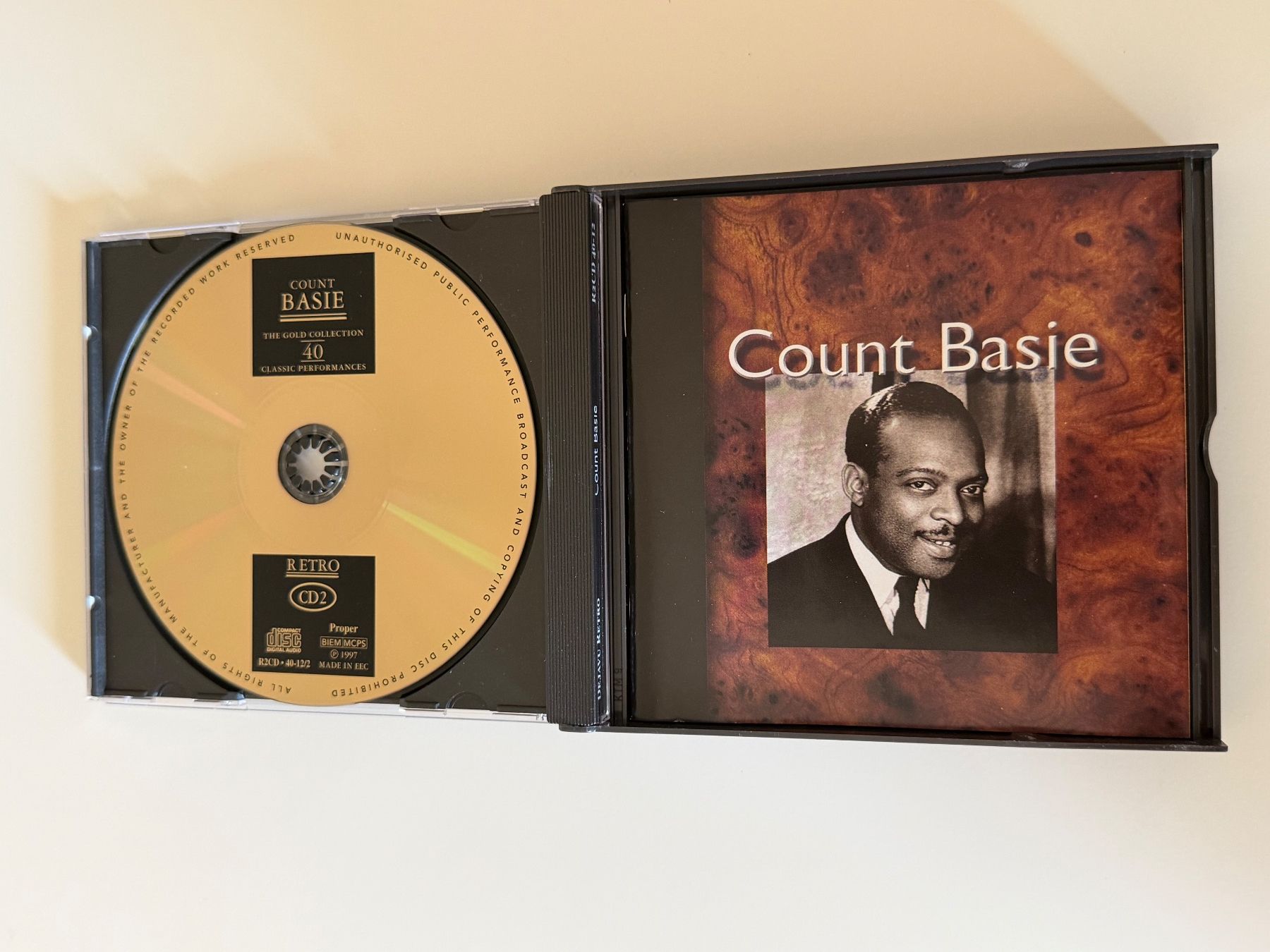 CD: Count Basie - 2 CD Box Dejavu Retro Gold Collection – Usato da Altstätten SG venduto da sheamus 2