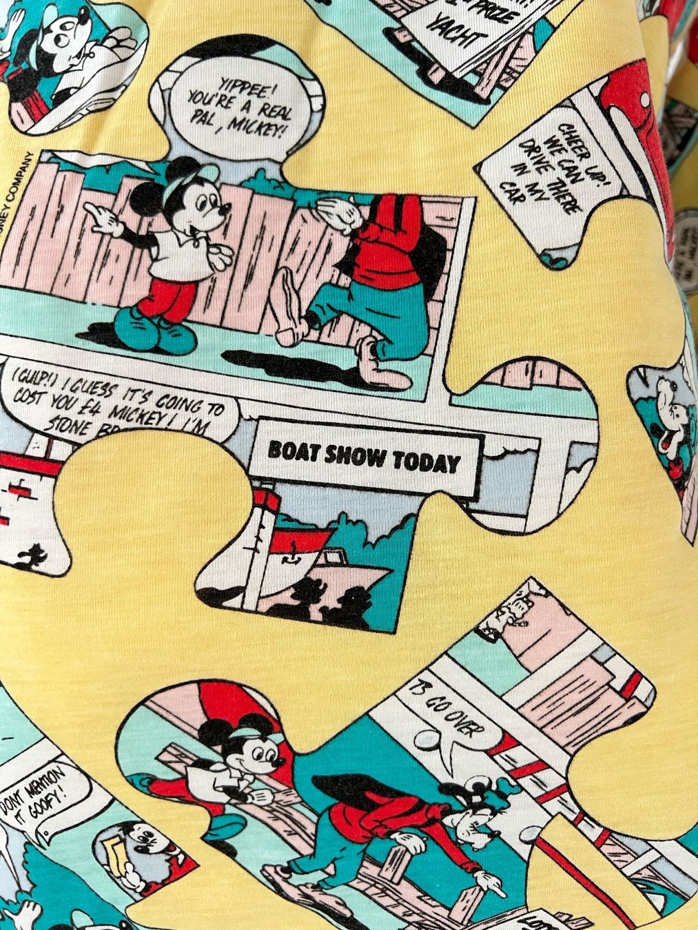 Pulls & Sweat-shirts: Disney Wende Pullover, Gr. M – D'occasion à Walzenhausen par Cerna007 6