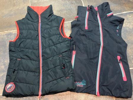 2 Gilets Steeds, 140 und 152
