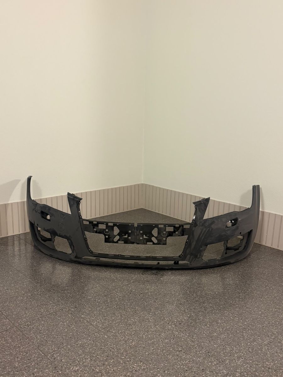 Tutti pezzi di ricambio auto: Audi a 7 frontstosstange  – Usato da Zürich venduto da uri_n9p6