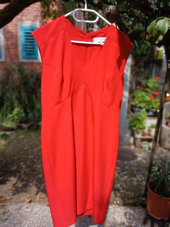 Rotes Sommerkleid von Kasper, Grösse 38, neuwertig!