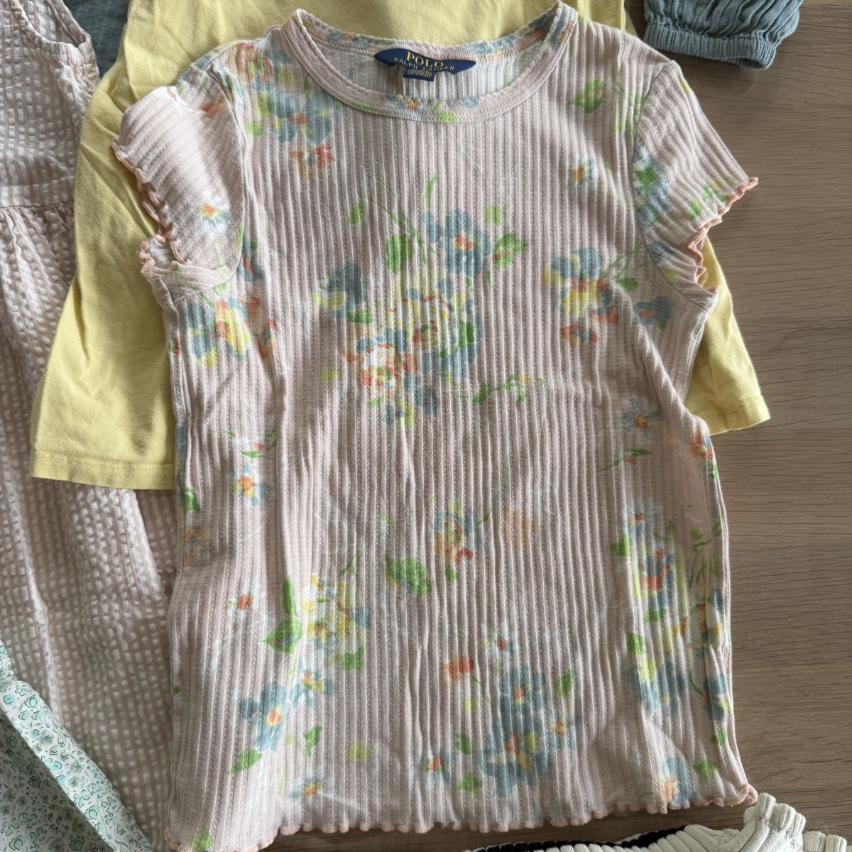 Lotti & Set di vestiti: Kleiderpaket Mädchen Gr.122/128 – Usato da Oberhofen TG venduto da Solano84 2