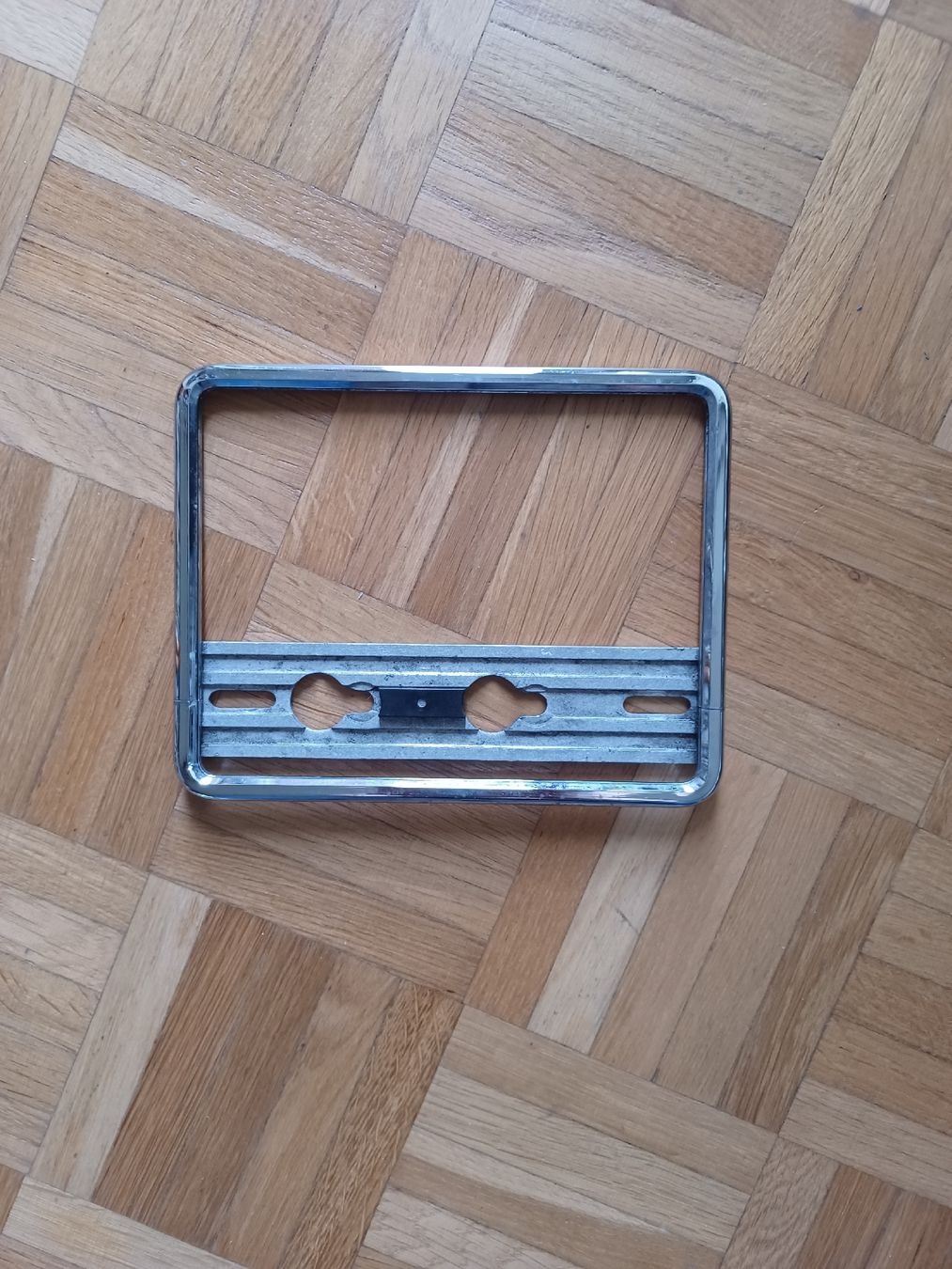 Parti ricambio per ciclomotori: Kennzeichenhalter Motorrad/ Roller  – Usato da Zürich venduto da Miniskus 1