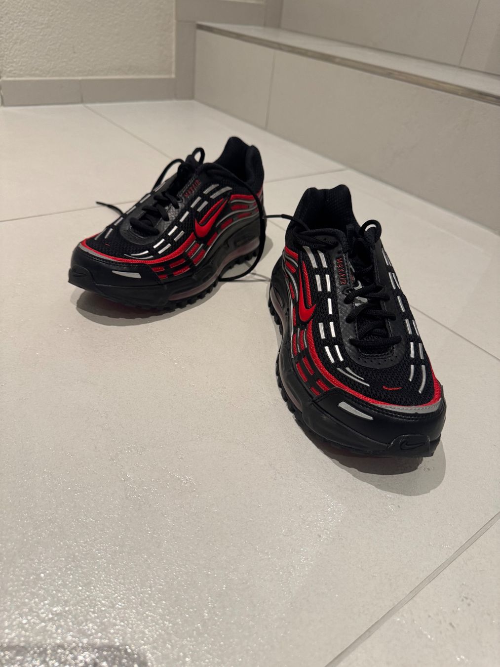 Nike Chaussures hommes: Nike Maxair Grösse 42 – D'occasion à Dietikon par flu_5vzg