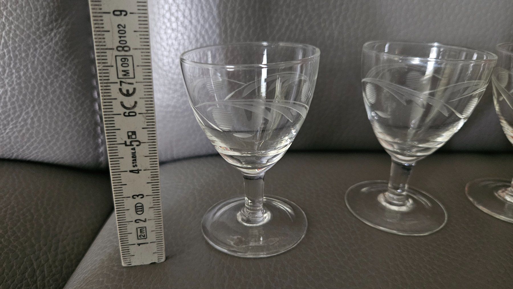 Bicchieri: 4 bicchieri in vetro per liquore – Usato da Melano venduto da H-Sara 1