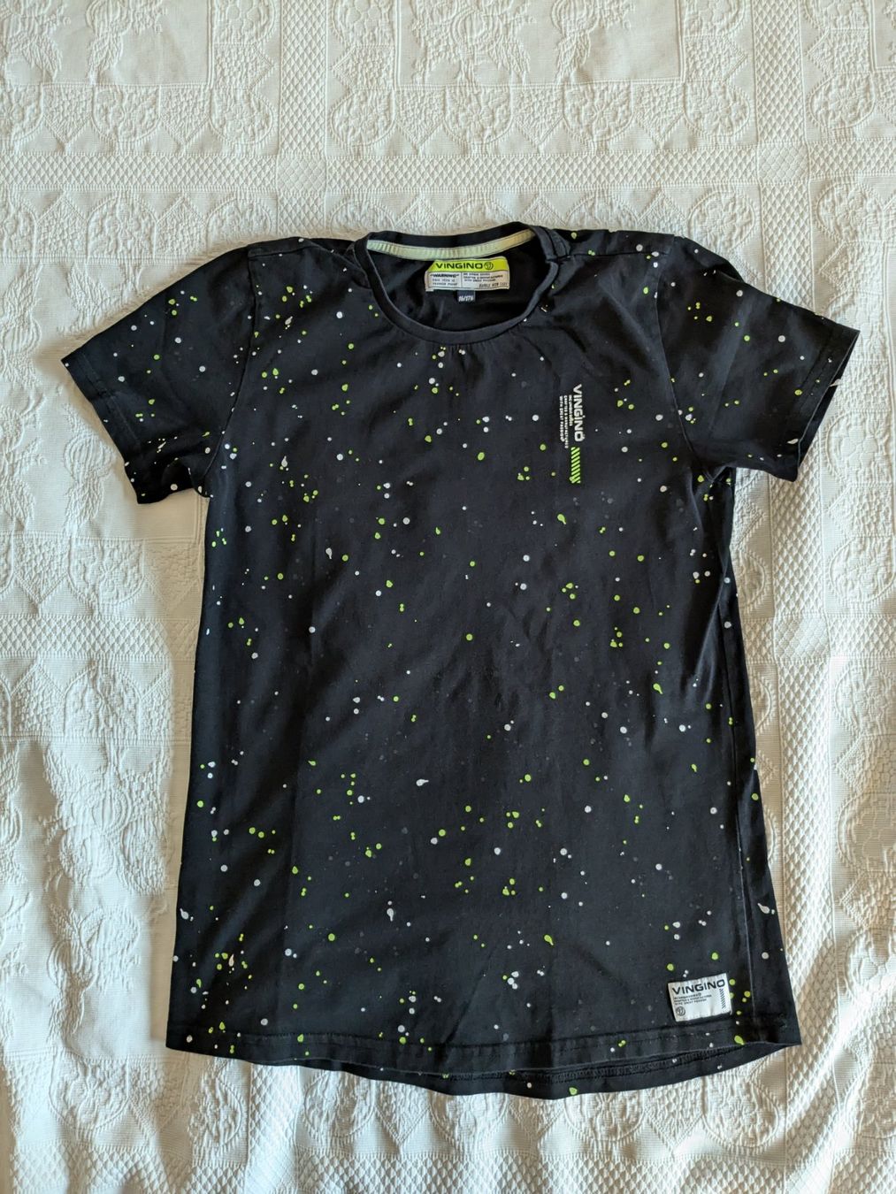 Vingino Hemden, T-Shirts & Polos: T-Shirt von Vingino Gr. 176 – Gebraucht aus Adliswil von bibuubib