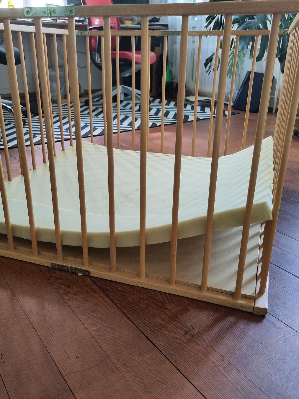Box & Barriere di sicurezza: Klappbares Laufgitter – Usato da Stans venduto da Maesi0 4