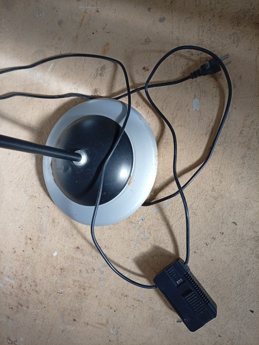 Lampade: Stehlampe schwarz – Usato da Römerswil LU venduto da posy13 1