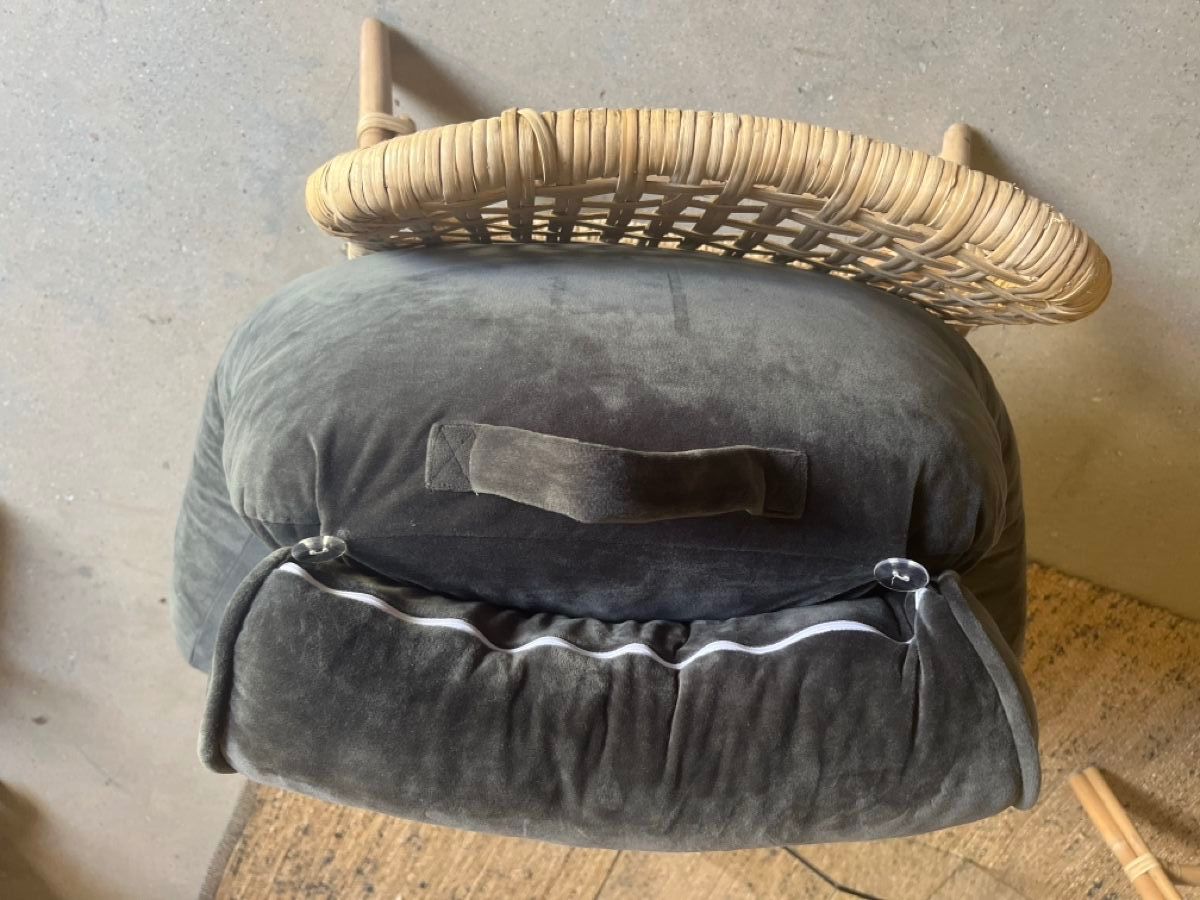 Coussins: Reading and back support pillow dark grey – D'occasion à Torre par same_solaria 1
