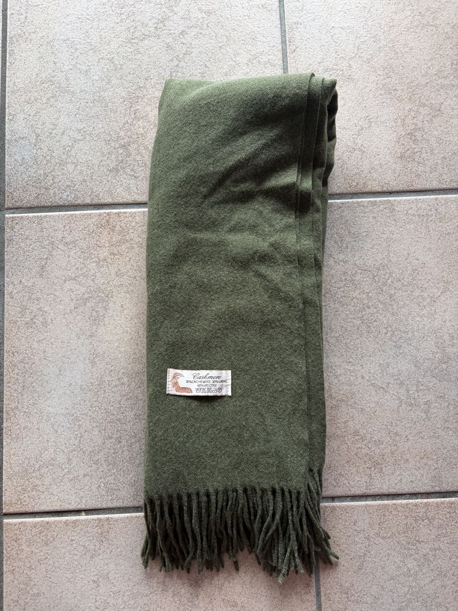 Foulard & Sciarpe: Grosser Schal – Nuovo (secondo la descrizione) da Fribourg venduto da ann_f6js 3