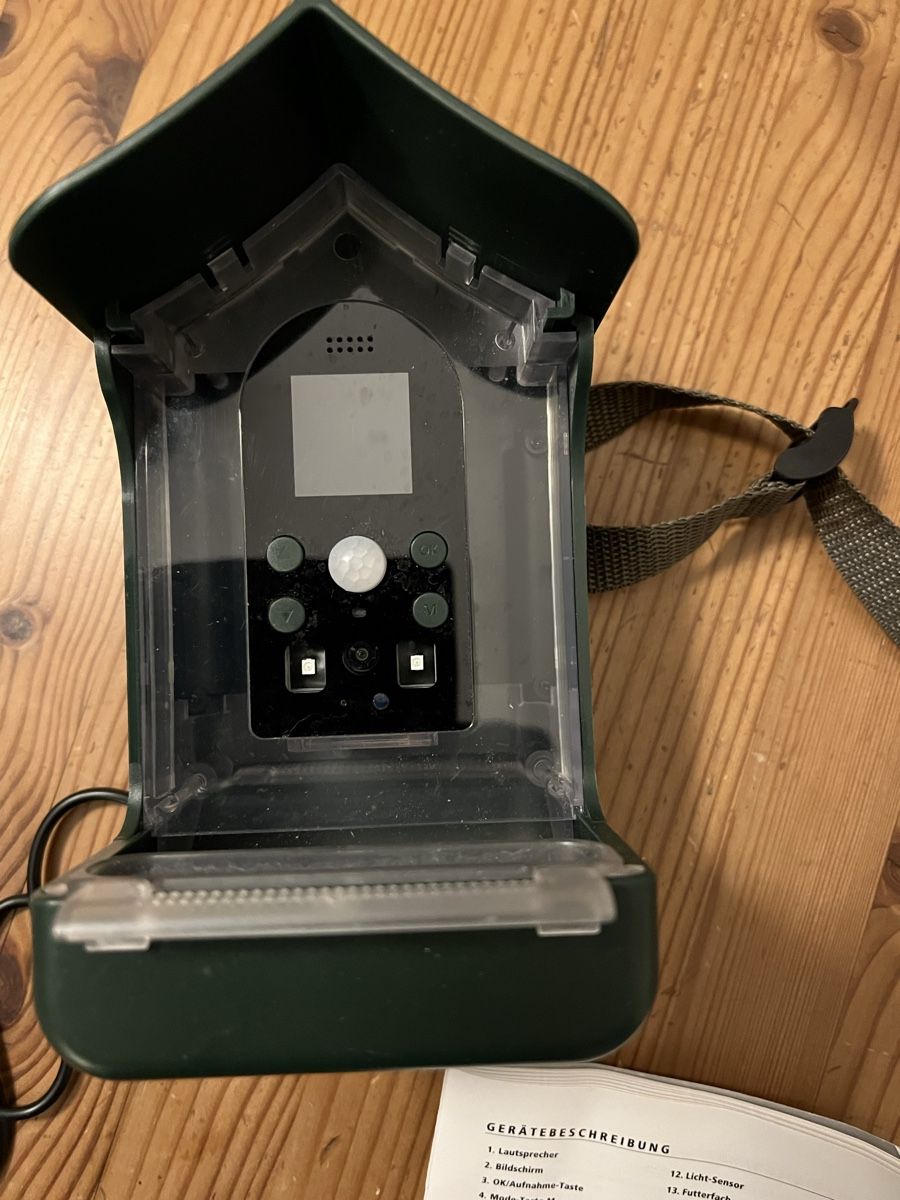 Casette per uccelli: Futterhaus mit Kamera – Nuovo (secondo la descrizione) da Arboldswil venduto da CJDA 2