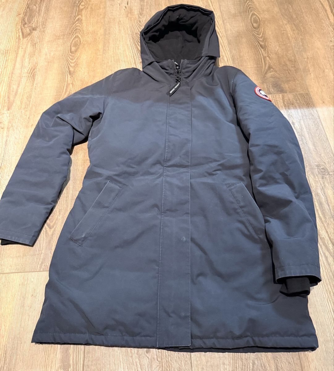 Canada Goose Jacken: Canada Goose Damen Parka, Grösse L – Gebraucht aus Teufenthal AG von iris-angel07
