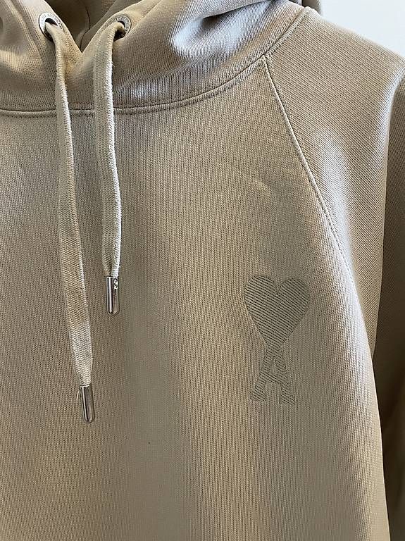 Pullover & Sweatshirts: AMI Pullover Gr. XL – Gebraucht aus Ennetbürgen von Jvek 1
