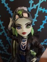 Monster High Frankie Stein Haunt Couture Runway Puppe