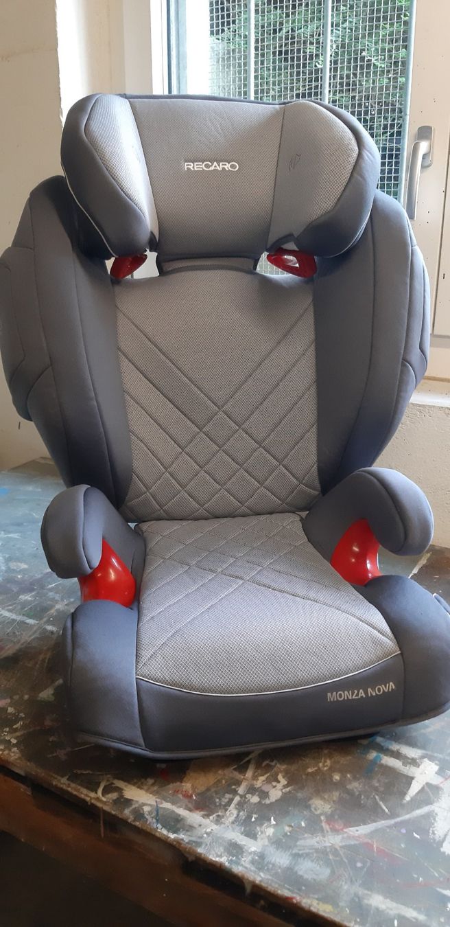 Recaro Auto-Kindersitze: Autokindersitz – Gebraucht aus Jona von Sydney304