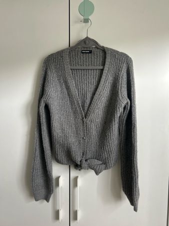 Tally Weijl Strickjacke, Gr. M, Grau mit Glitzer