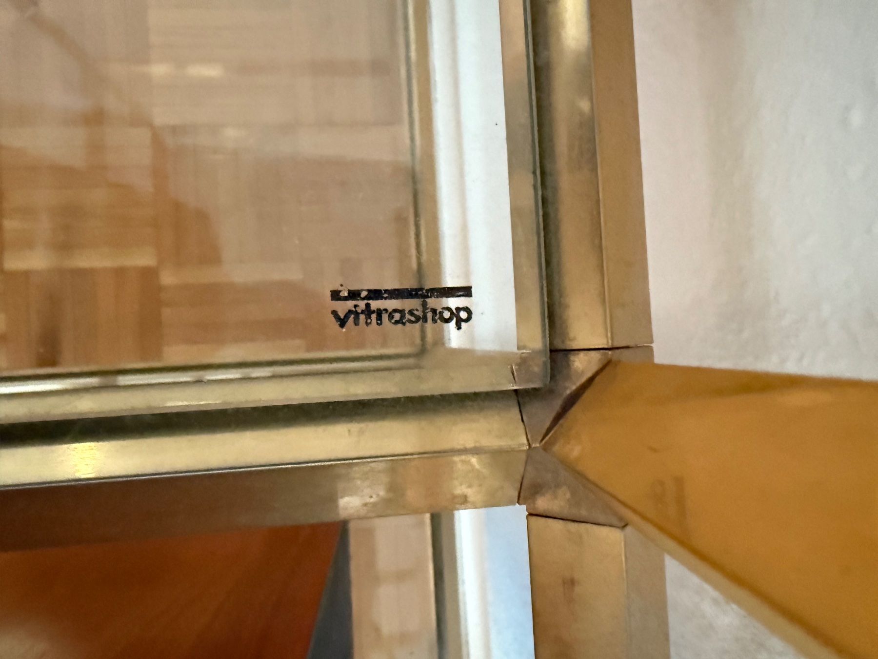 Vitra Scaffali: Vitra Glas Bronze Regal / Converta /Hermann Miller – Usato da Zürich venduto da Grillieren 3