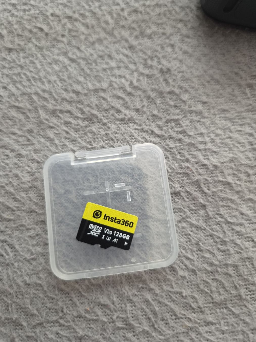 Insta360 Action Cam: Insta360 X4 8K 360 Action Cam – Nuovo (secondo la descrizione) da Wattwil venduto da ferenczyjoci 4
