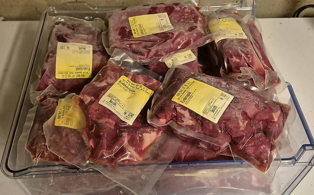Aliments & Spécialités: Rindfleisch vom Weiderind – Neuf avec emballage d'origine à Grünenmatt par sel_b6pf 2